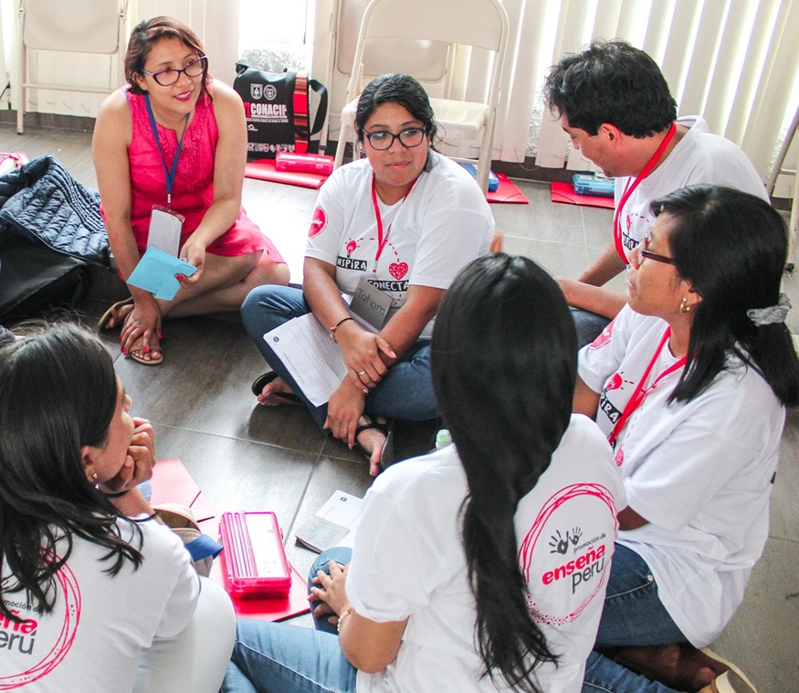 Trascender desde el aula: el papel del estudiantado en el desarrollo docente